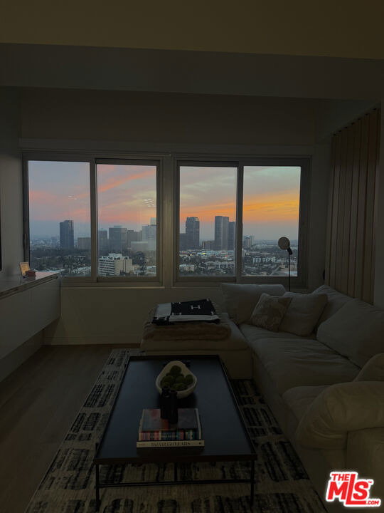 10501 Wilshire Boulevard - Photo 19