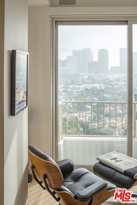 10501 Wilshire Boulevard - Photo 8