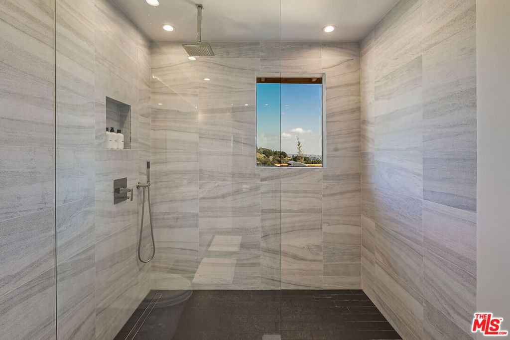 2612 Carman Crest Drive - Photo 12