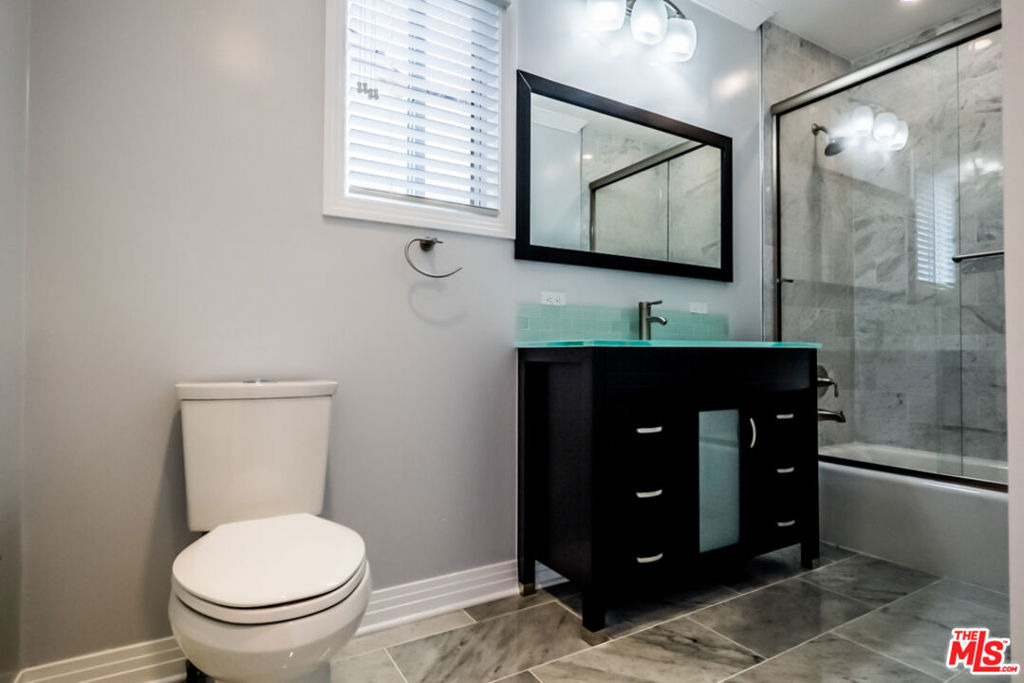 812 N Alfred Street - Photo 20