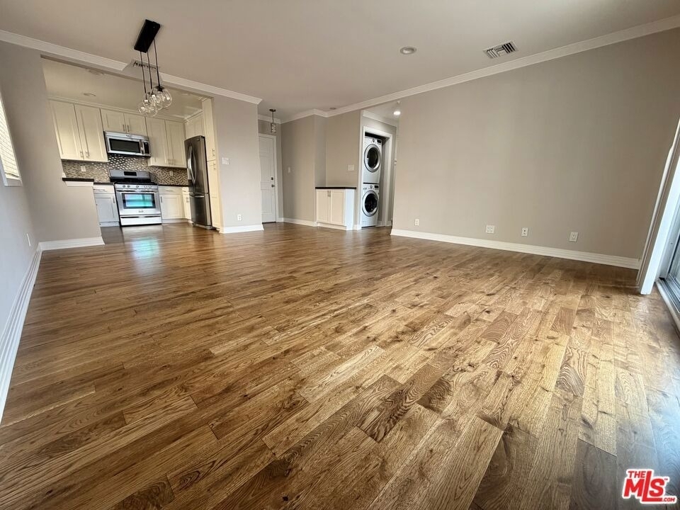 812 N Alfred Street - Photo 2