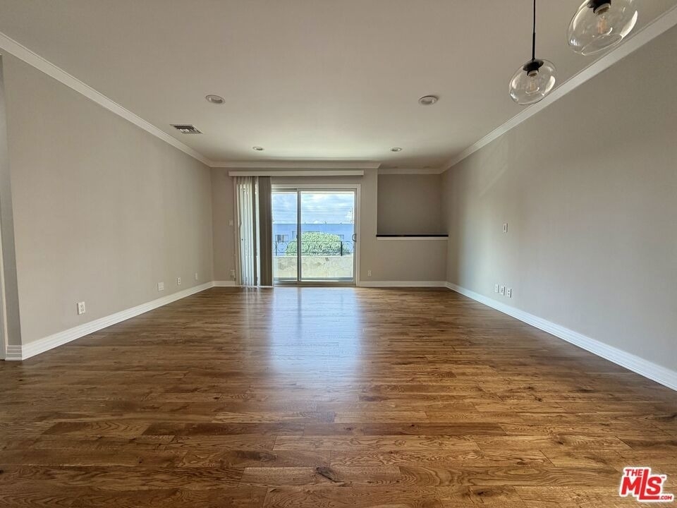 812 N Alfred Street - Photo 8