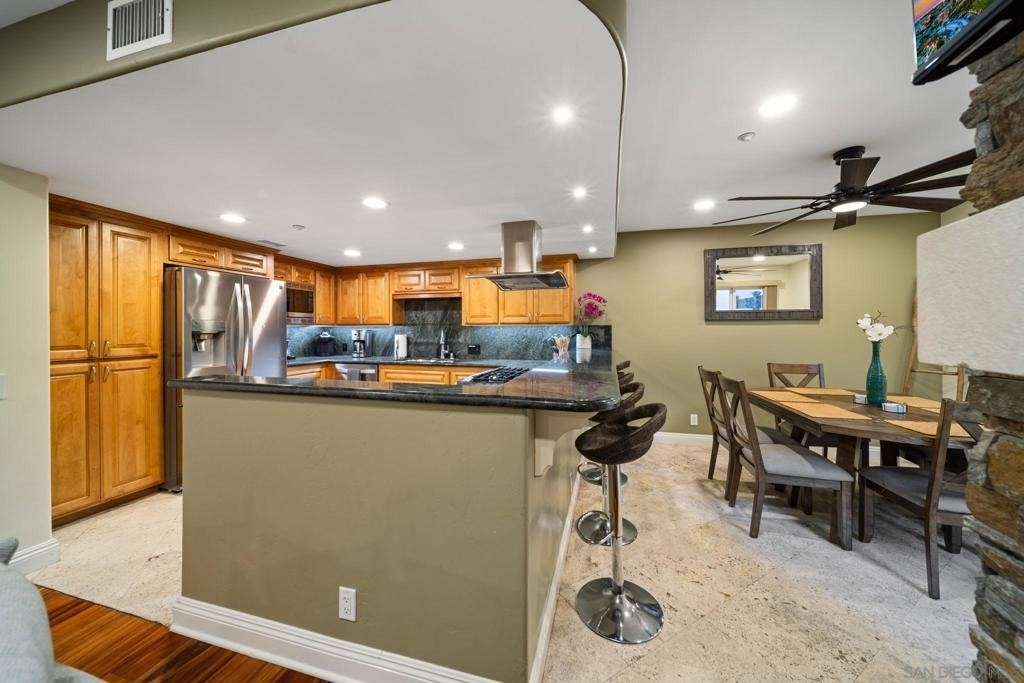 886 Felspar St - Photo 11