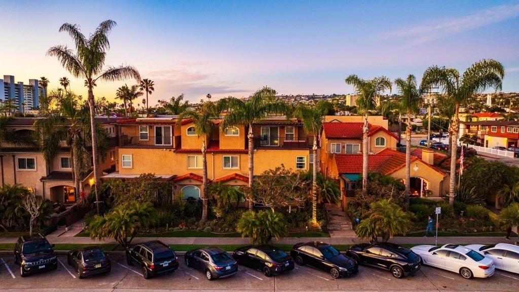 886 Felspar St - Photo 42