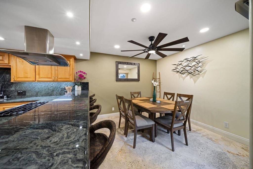 886 Felspar St - Photo 8