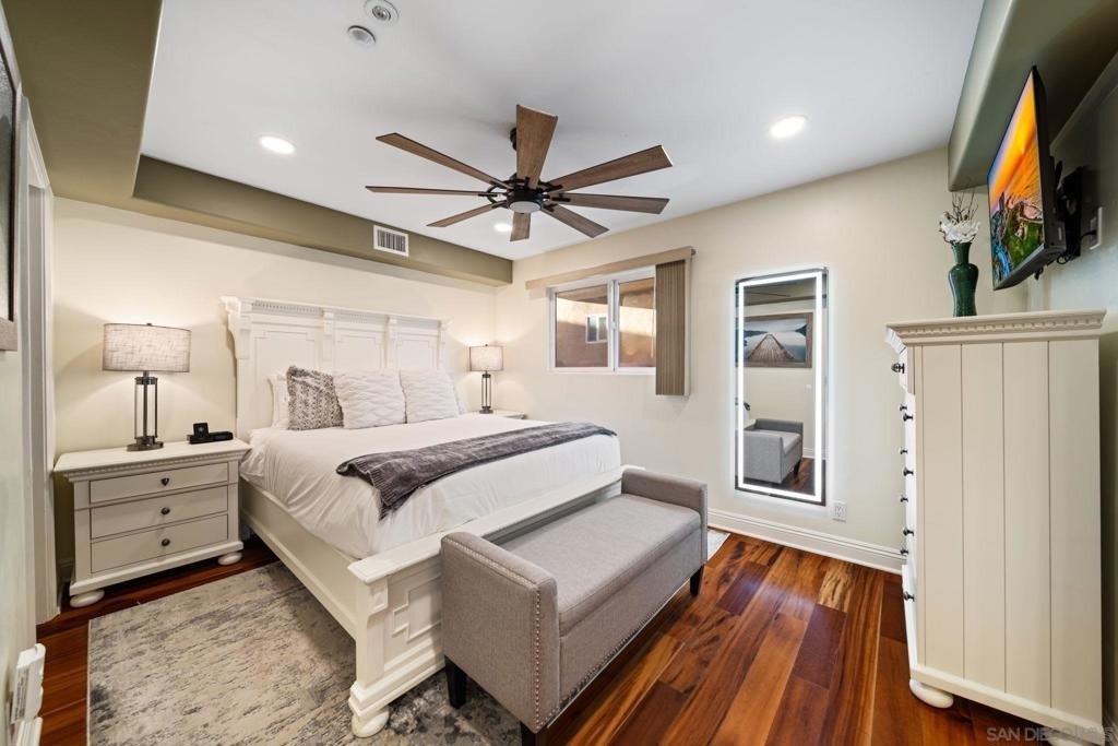 886 Felspar St - Photo 21