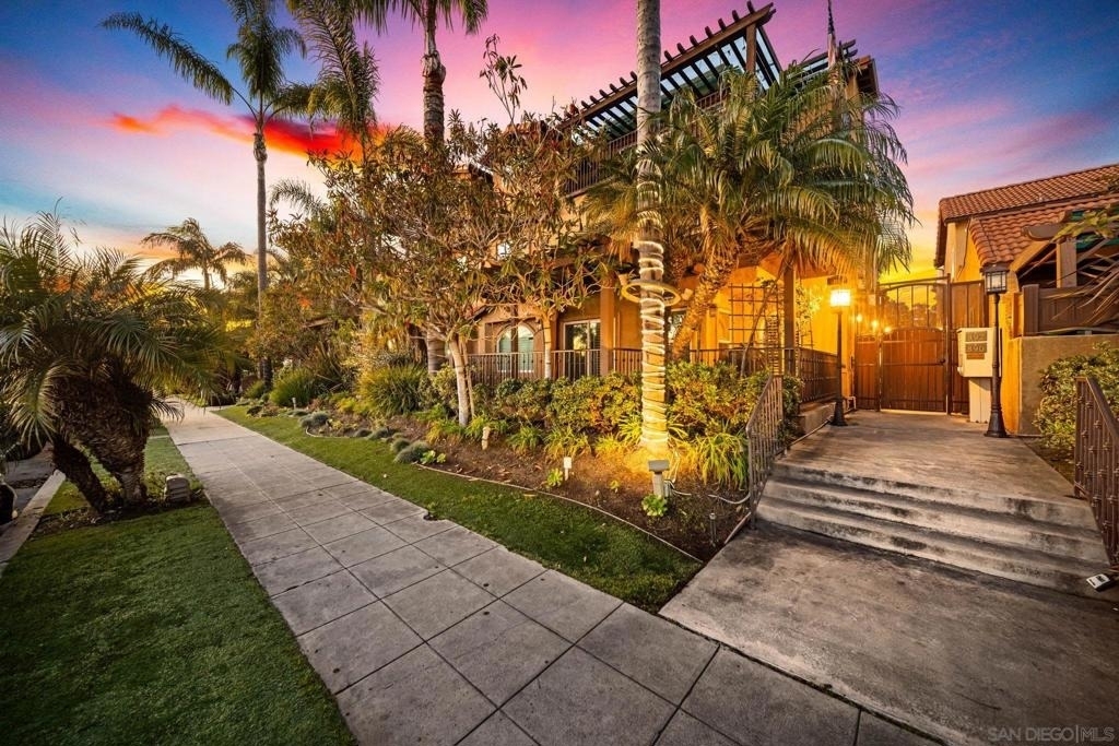 886 Felspar St - Photo 41