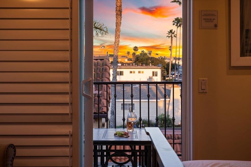 886 Felspar St - Photo 27