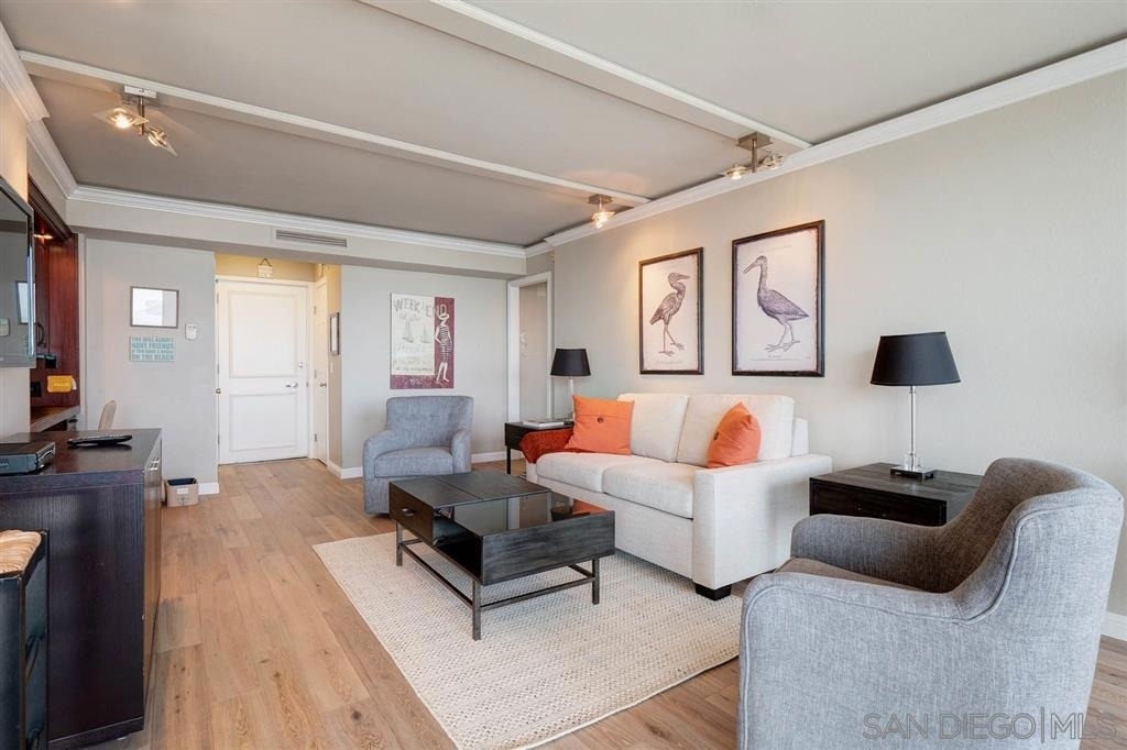 1720 Avenida Del Mundo - Photo 9