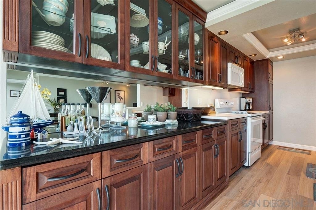 1720 Avenida Del Mundo - Photo 11