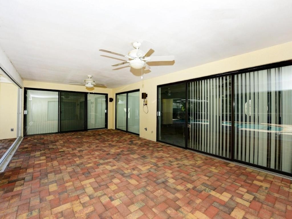 5979 Pinebrook Drive - Photo 4