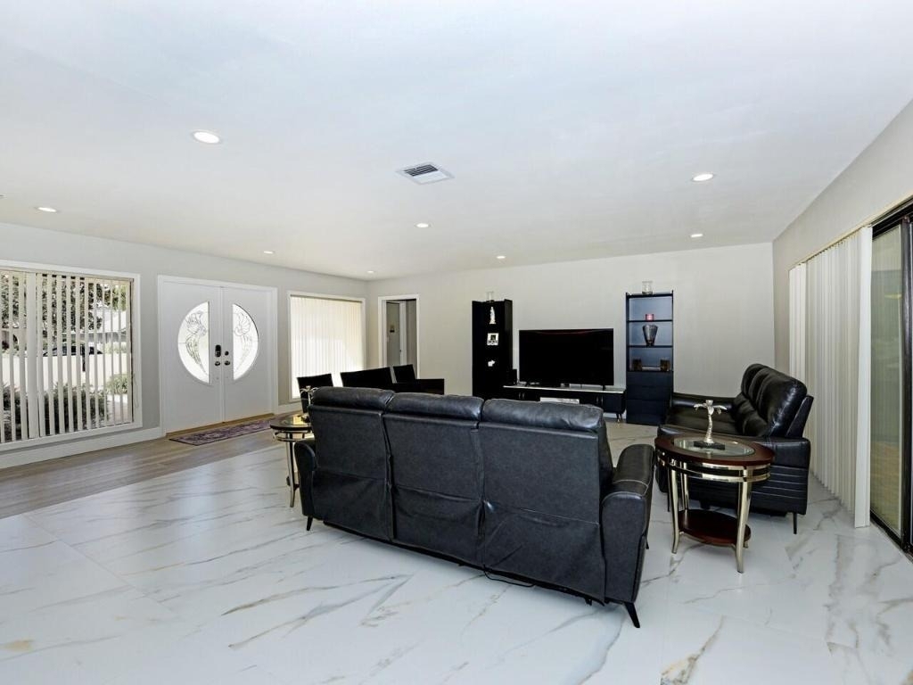 5979 Pinebrook Drive - Photo 7