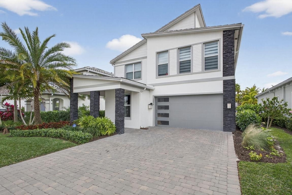 12534 Triumph Lane - Photo 1