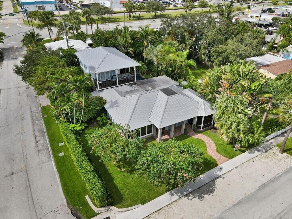 137 S Oak Street - Photo 60