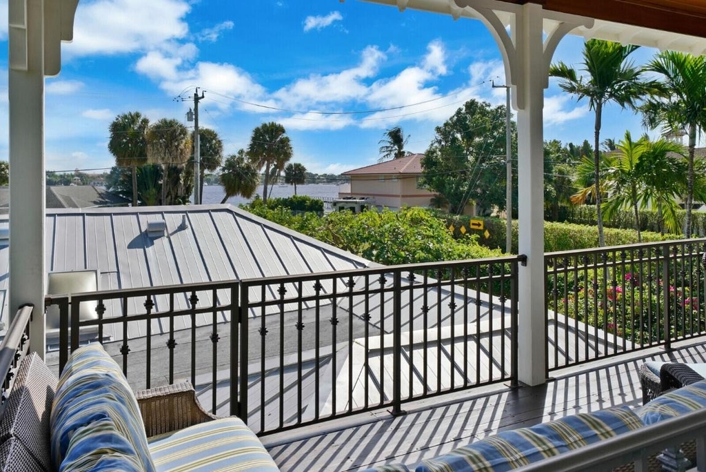 137 S Oak Street - Photo 25