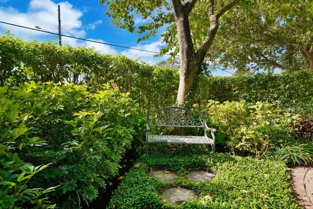 137 S Oak Street - Photo 40
