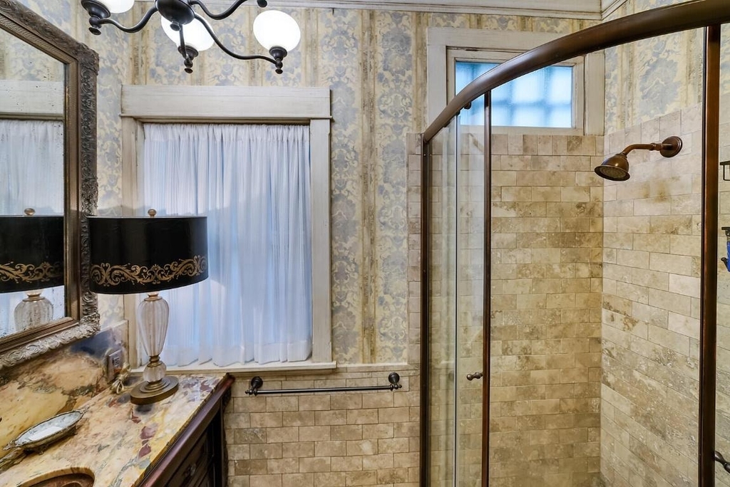137 S Oak Street - Photo 46
