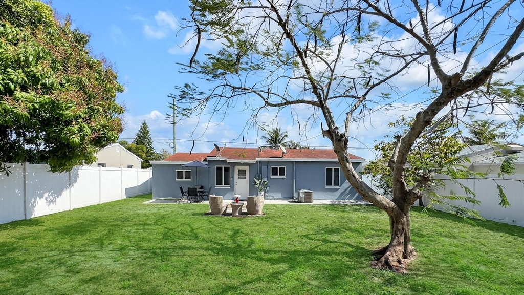 3331 Lake Avenue - Photo 22