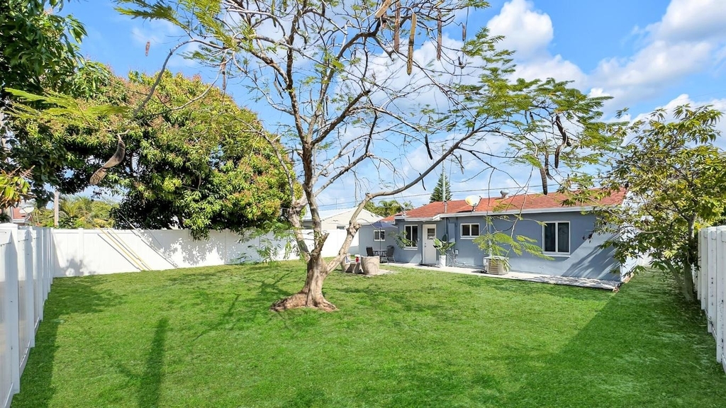 3331 Lake Avenue - Photo 21