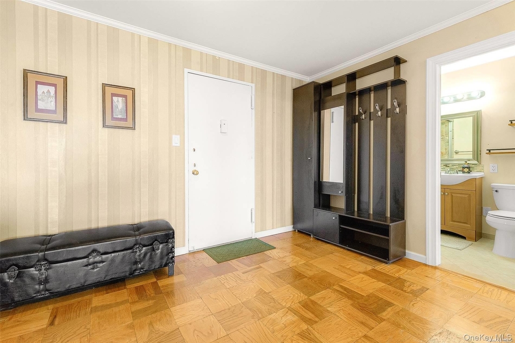 61-20 Grand Central Parkway - Photo 2