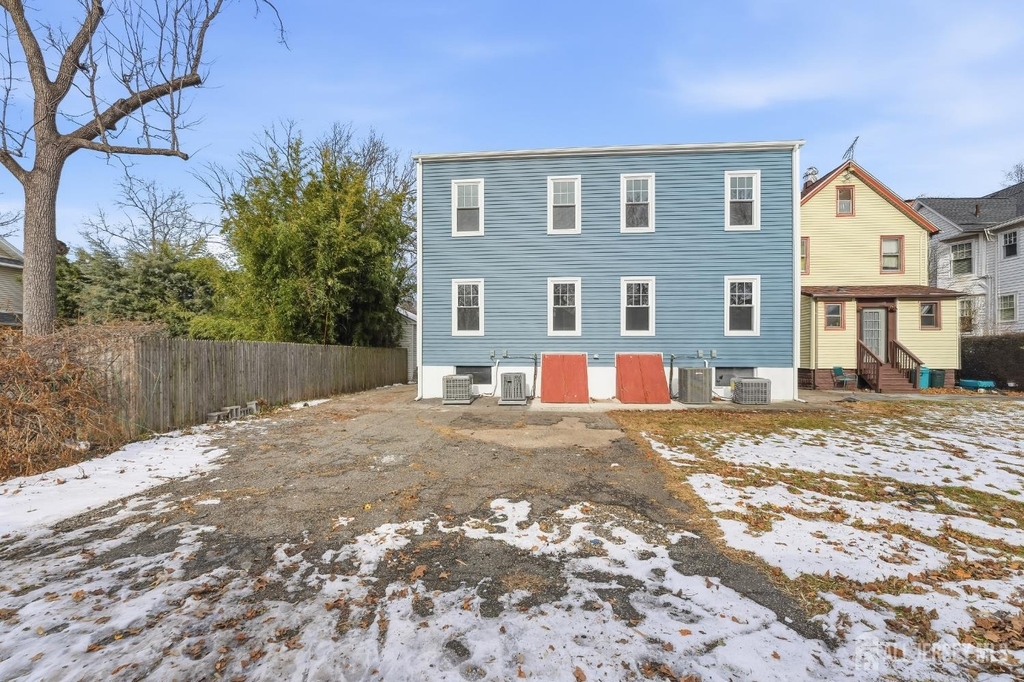 212 Montgomery Street - Photo 23
