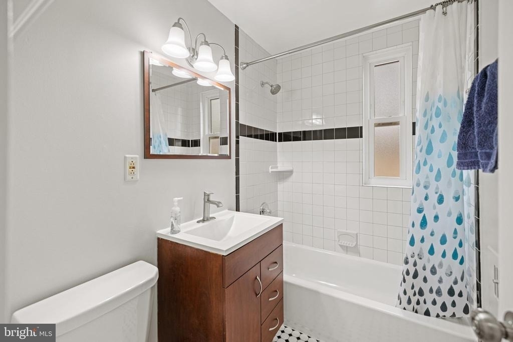 235 N George Mason Drive - Photo 16