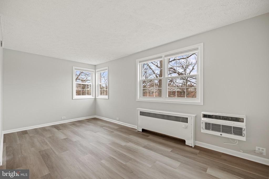 235 N George Mason Drive - Photo 6