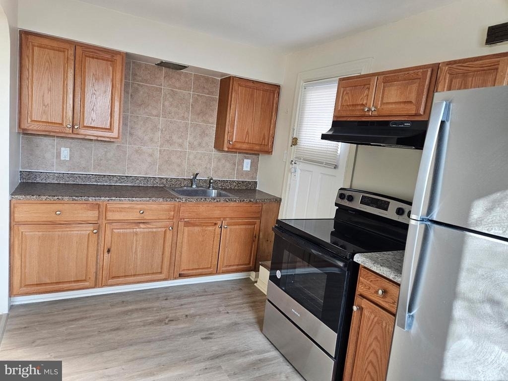 801 N Jordan Street - Photo 1
