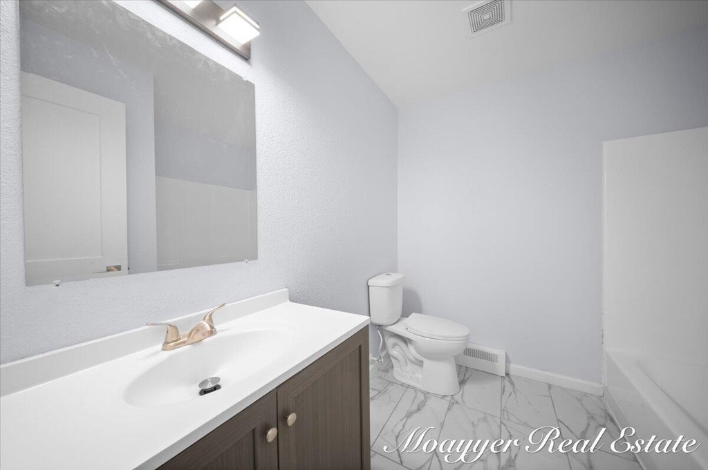 1051 Abbey Court - Photo 10