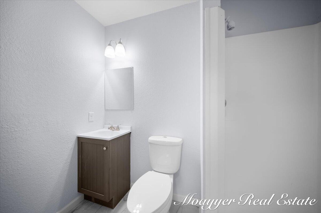 1051 Abbey Court - Photo 16