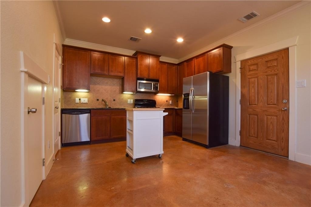 5405 Avenue H - Photo 1
