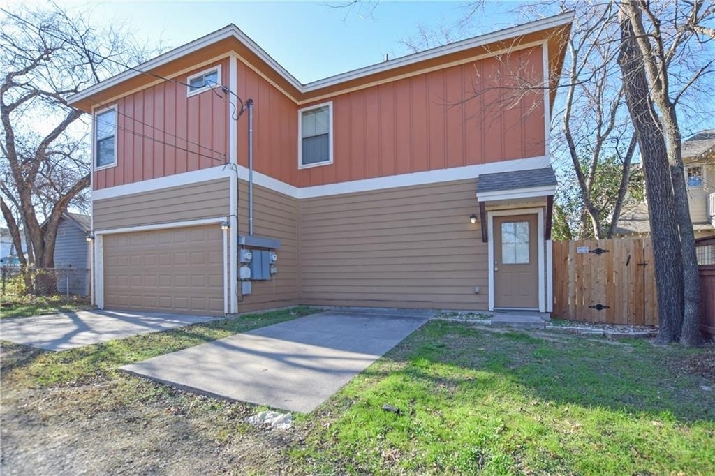 5405 Avenue H - Photo 0