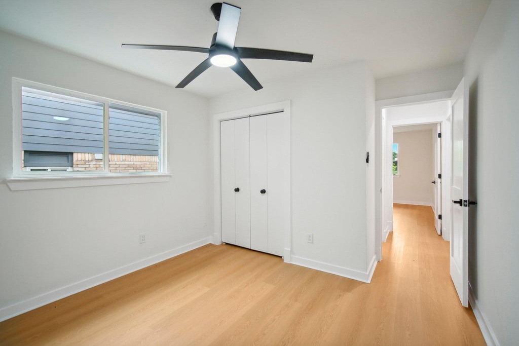 10219 W Rutland Vlg - Photo 18