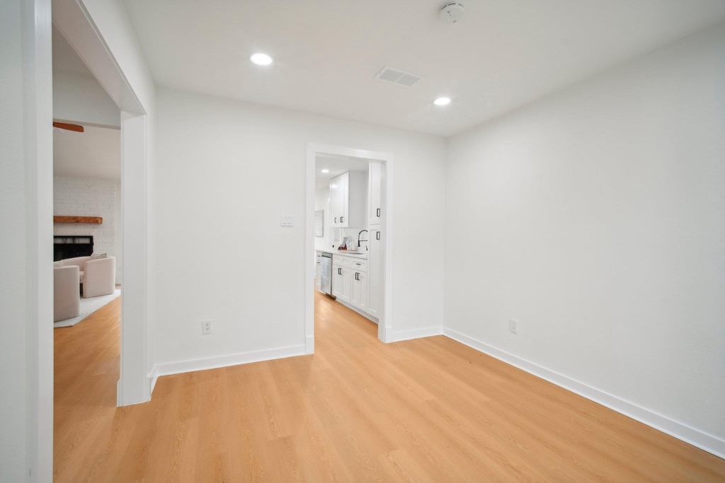 10219 W Rutland Vlg - Photo 11