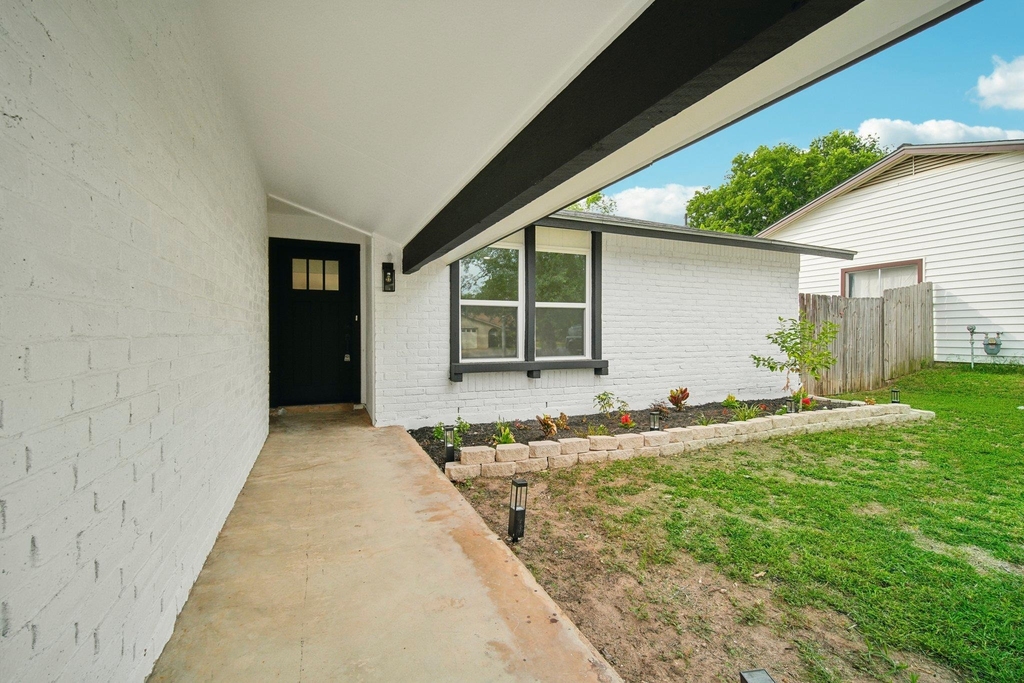 10219 W Rutland Vlg - Photo 2