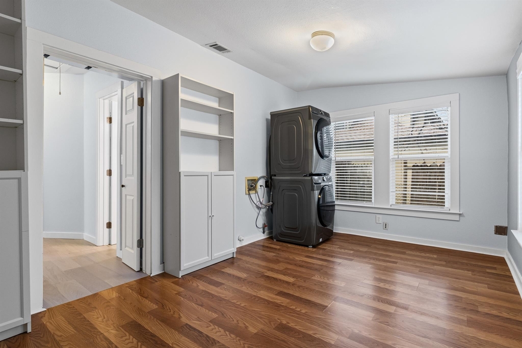 84 Waller St - Photo 17