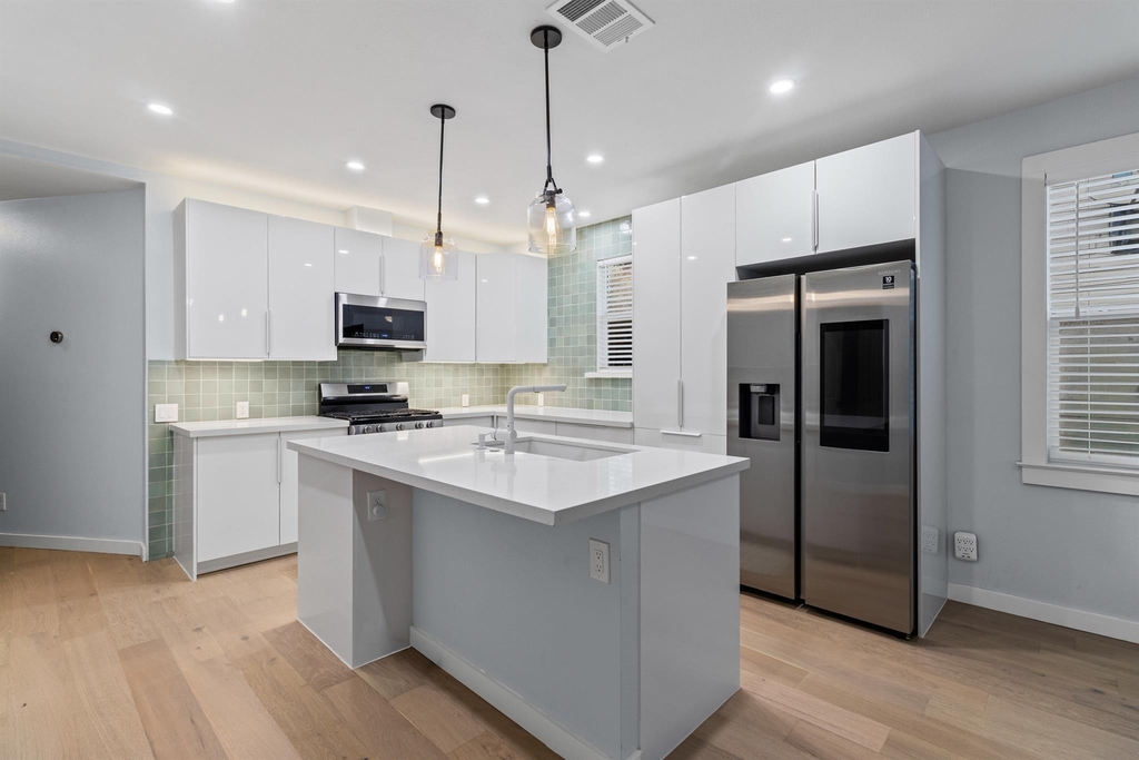 84 Waller St - Photo 5