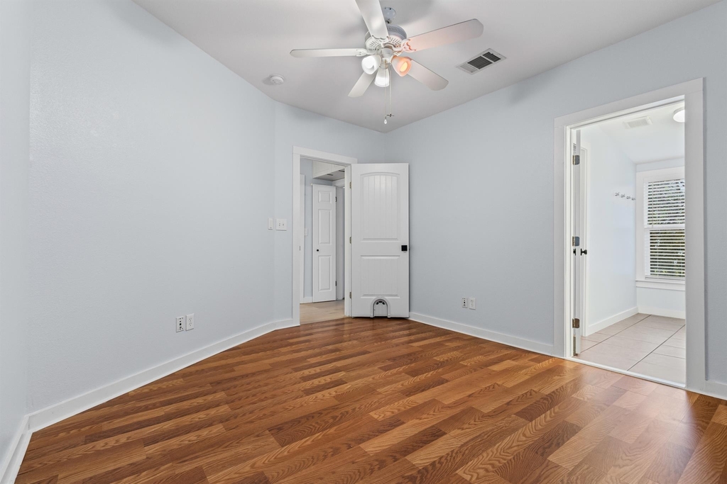 84 Waller St - Photo 13