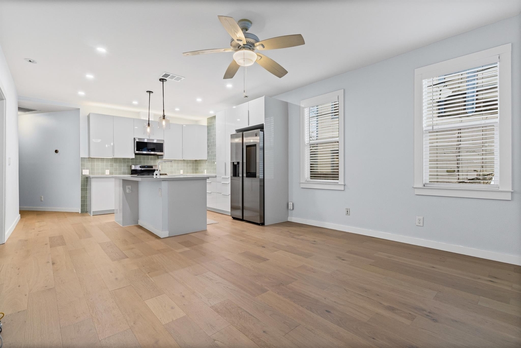 84 Waller St - Photo 3