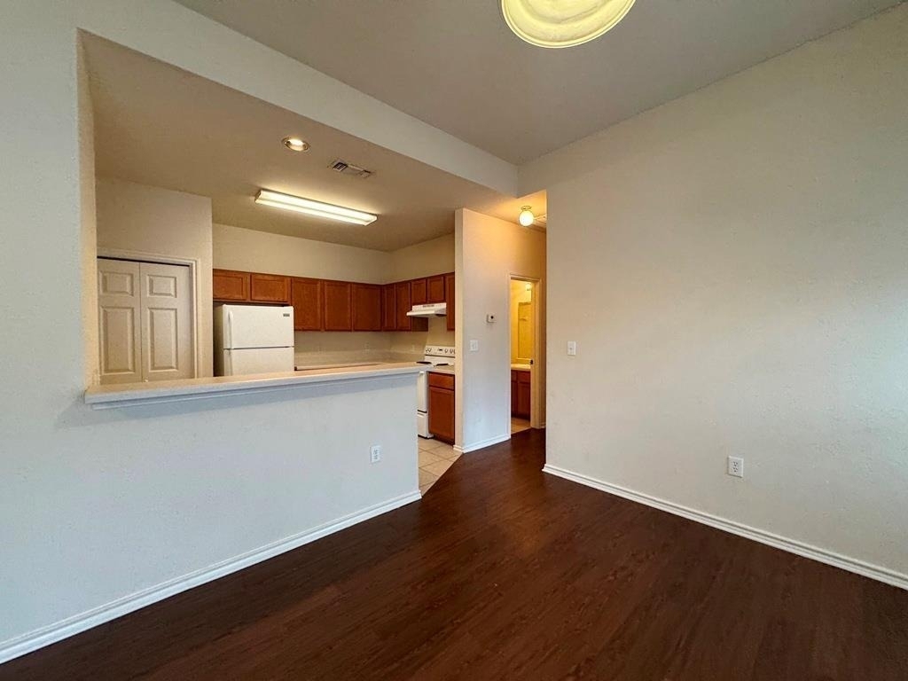 1717 Constantino Cir - Photo 5