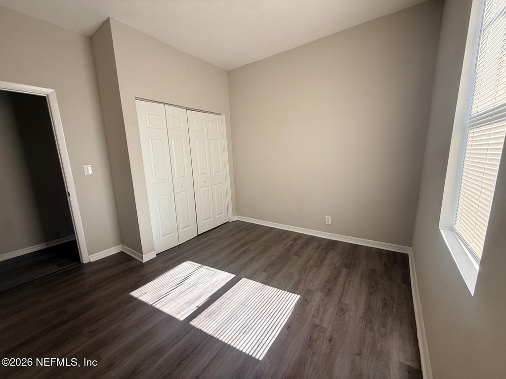 1128 Van Buren - Photo 6