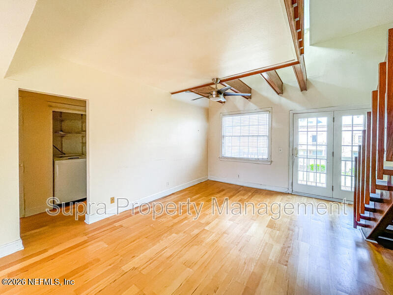 1550 Palm Avenue - Photo 5