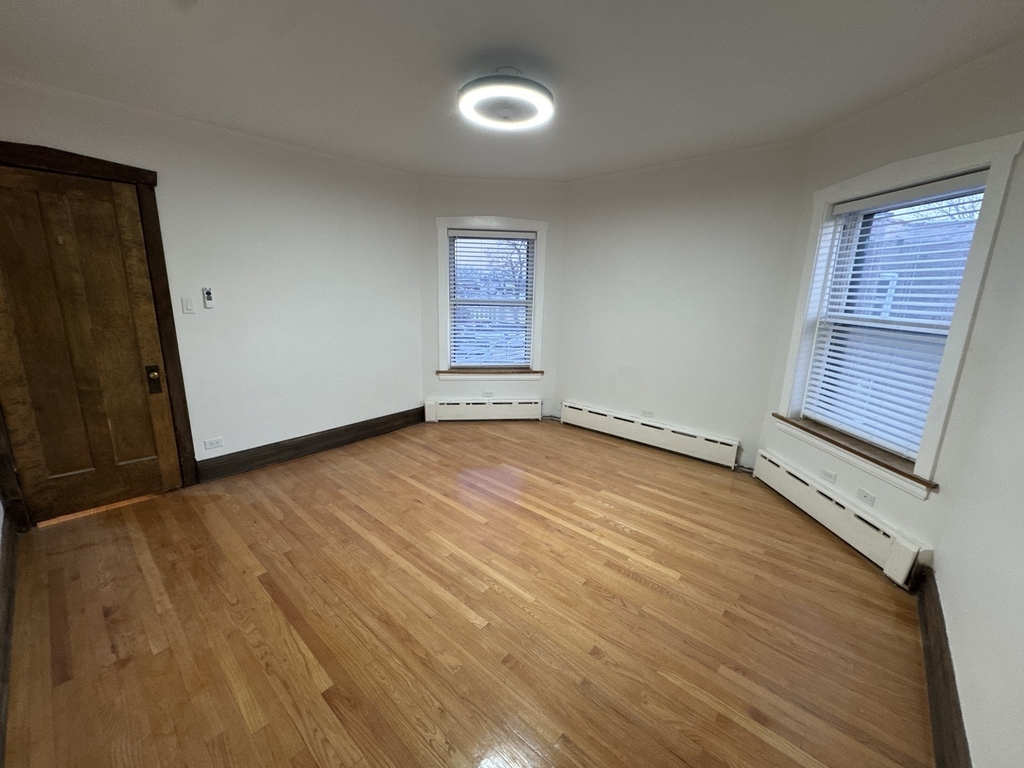 2437 W North Shore Avenue - Photo 7
