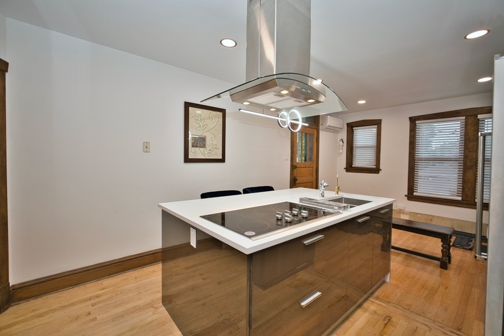 2437 W North Shore Avenue - Photo 7