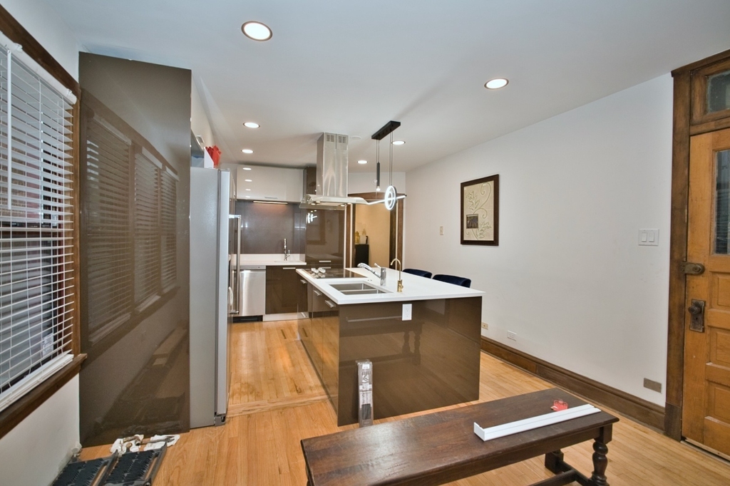 2437 W North Shore Avenue - Photo 15