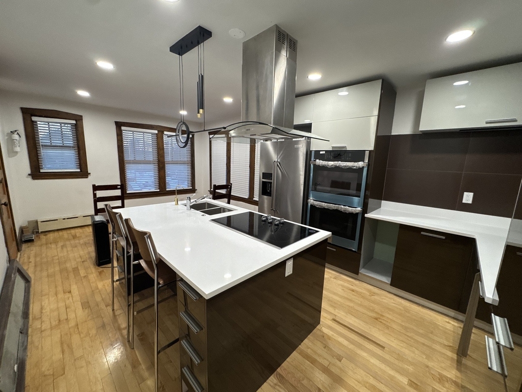2437 W North Shore Avenue - Photo 4
