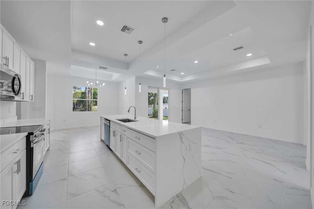 312 Harrison Drive - Photo 4