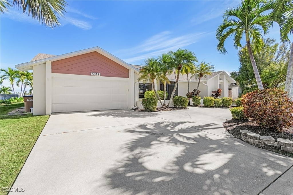 5019 Skyline Boulevard - Photo 2