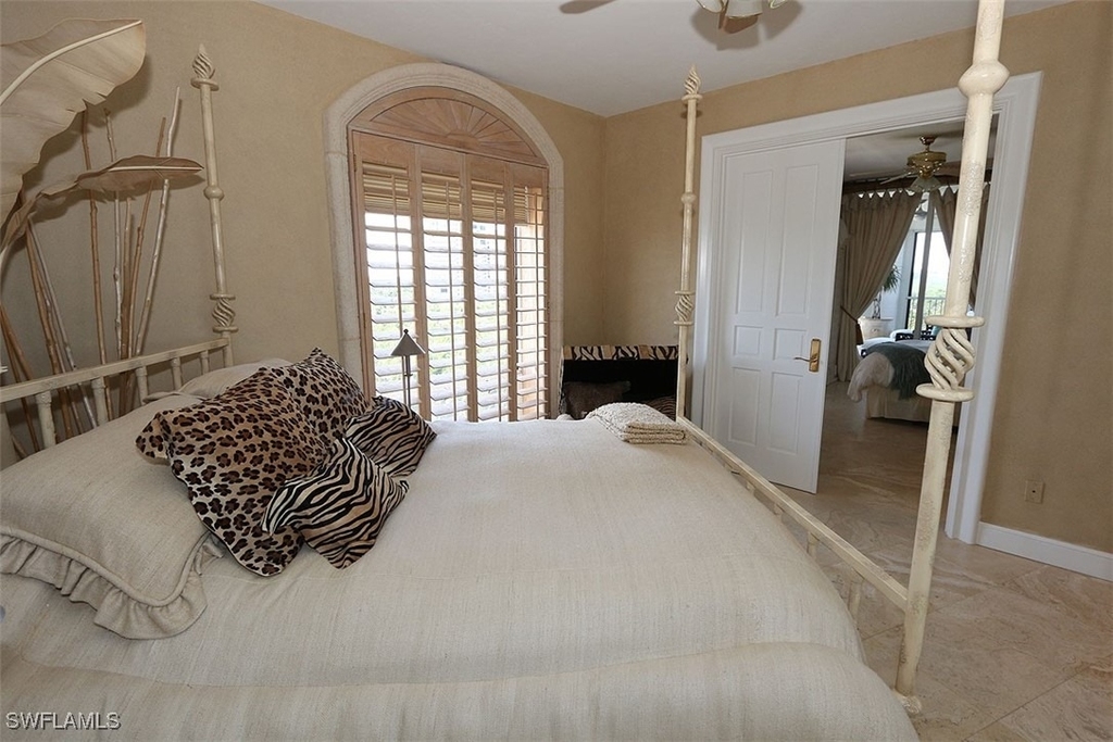 8665 Bay Colony Drive - Photo 23