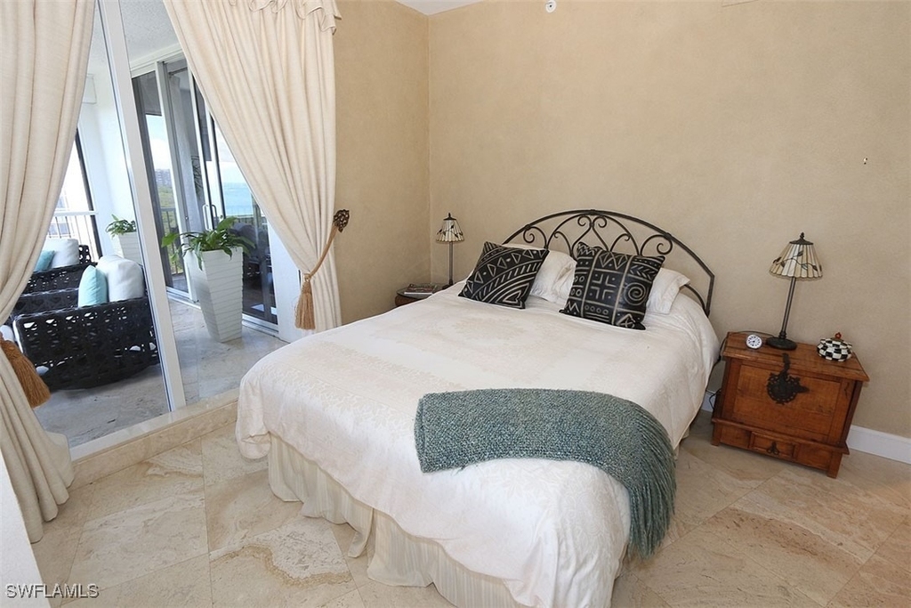 8665 Bay Colony Drive - Photo 20